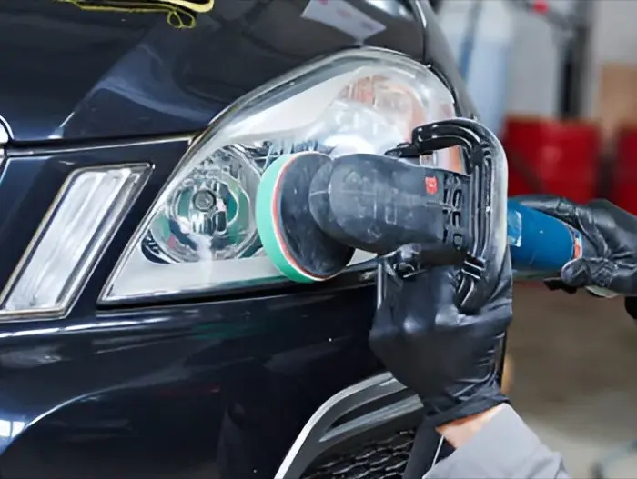 Headlight polishing service